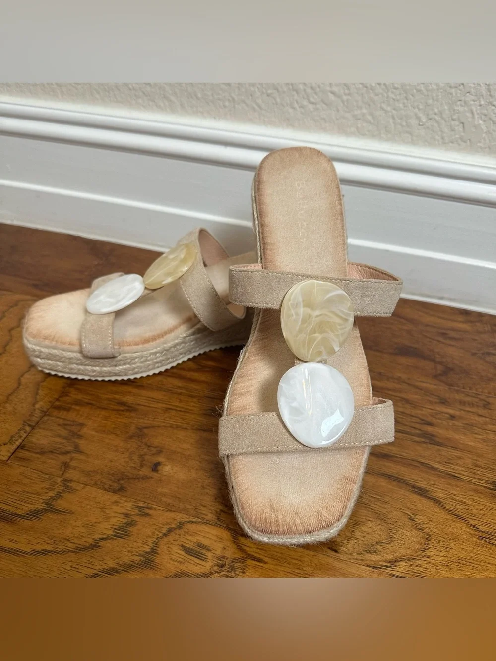 Bellucci Women’s Beige Suede Espadrille Platform Sandals Size 40